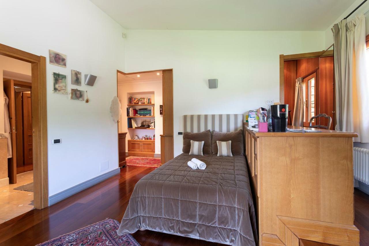 Villa In Via Della Marcigliana Casale Torre San Giovanni Εξωτερικό φωτογραφία