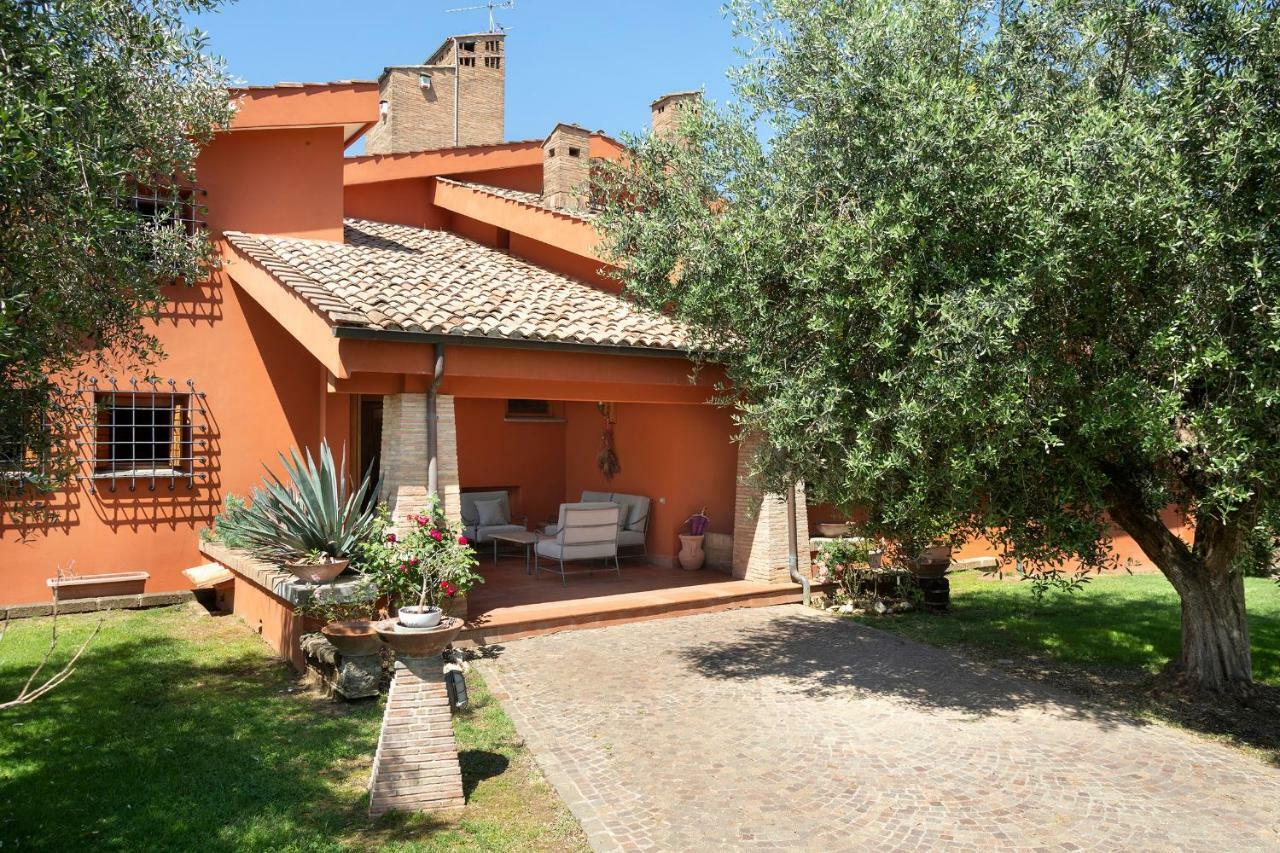 Villa In Via Della Marcigliana Casale Torre San Giovanni Εξωτερικό φωτογραφία