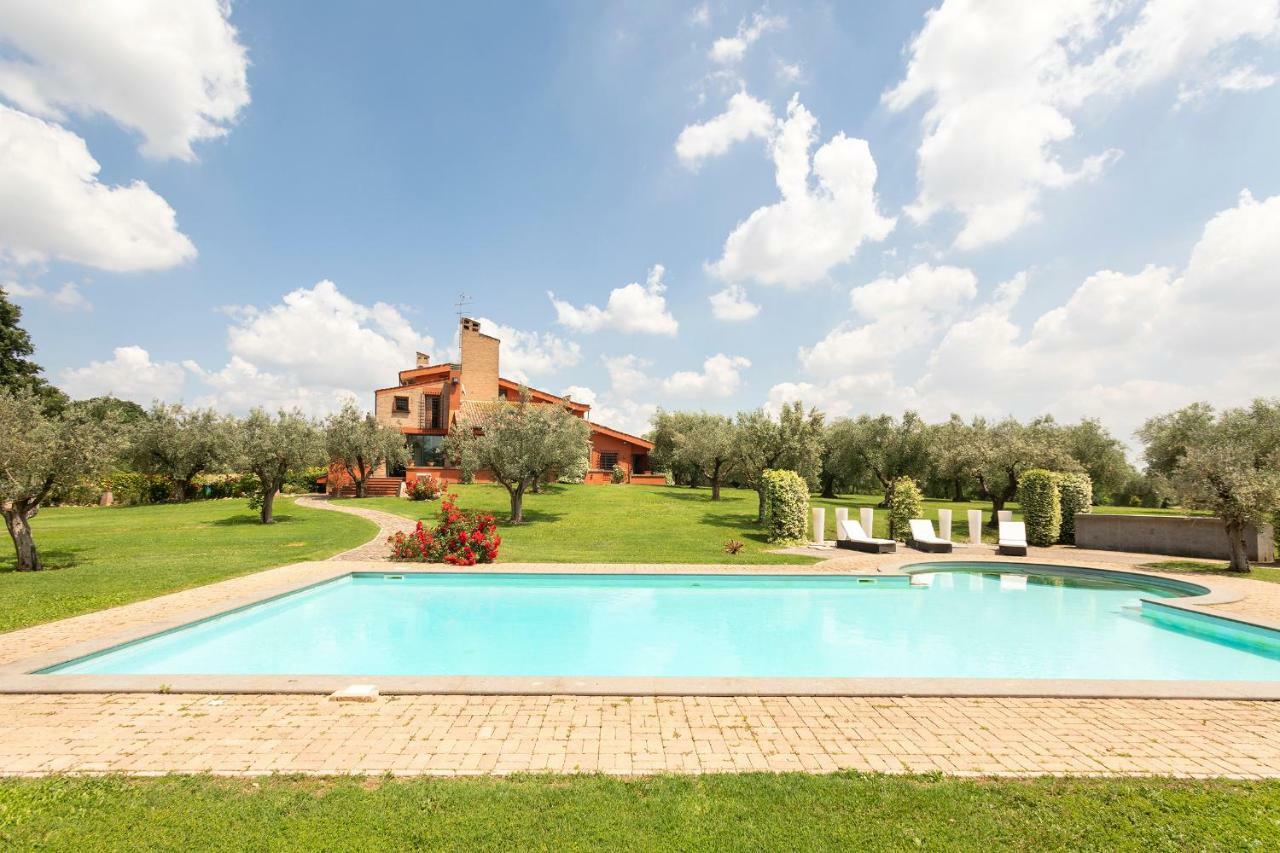 Villa In Via Della Marcigliana Casale Torre San Giovanni Εξωτερικό φωτογραφία