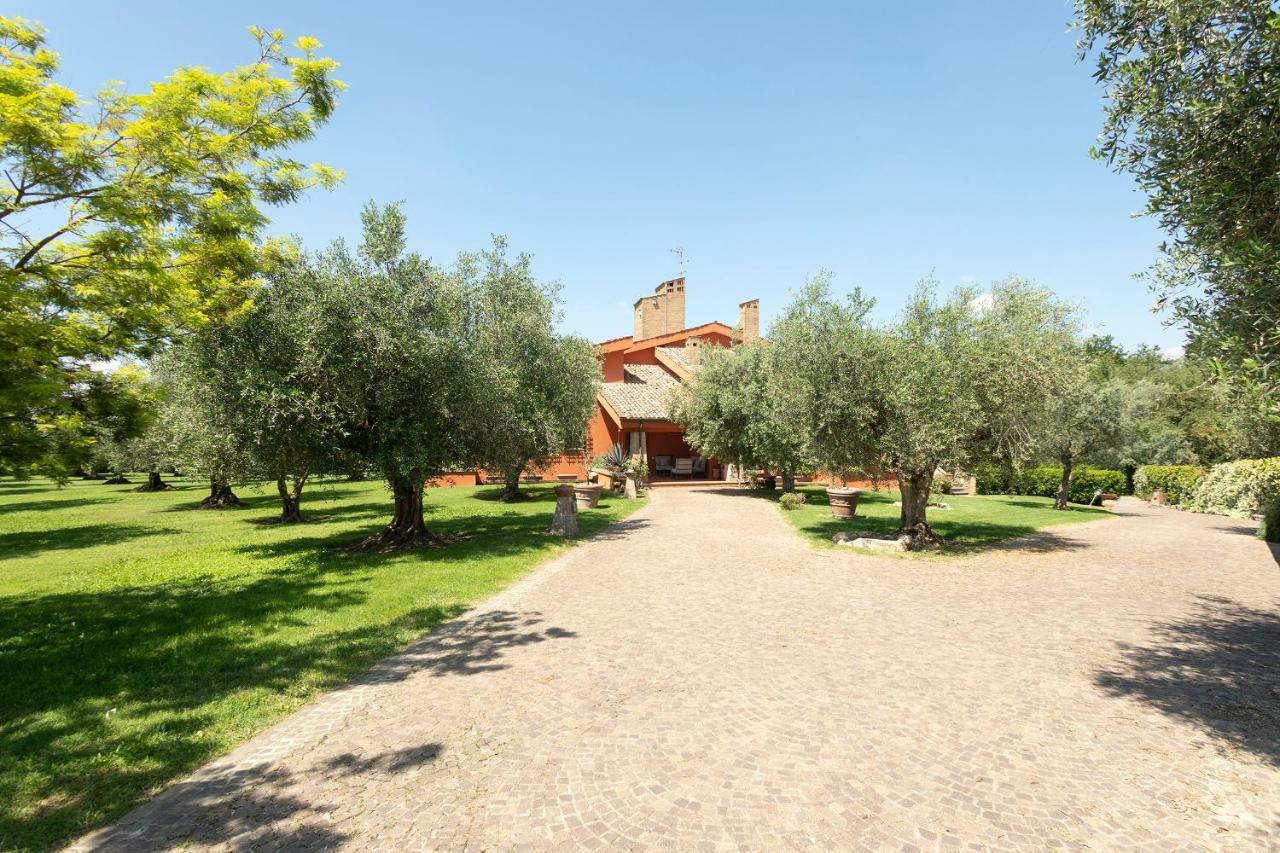 Villa In Via Della Marcigliana Casale Torre San Giovanni Εξωτερικό φωτογραφία