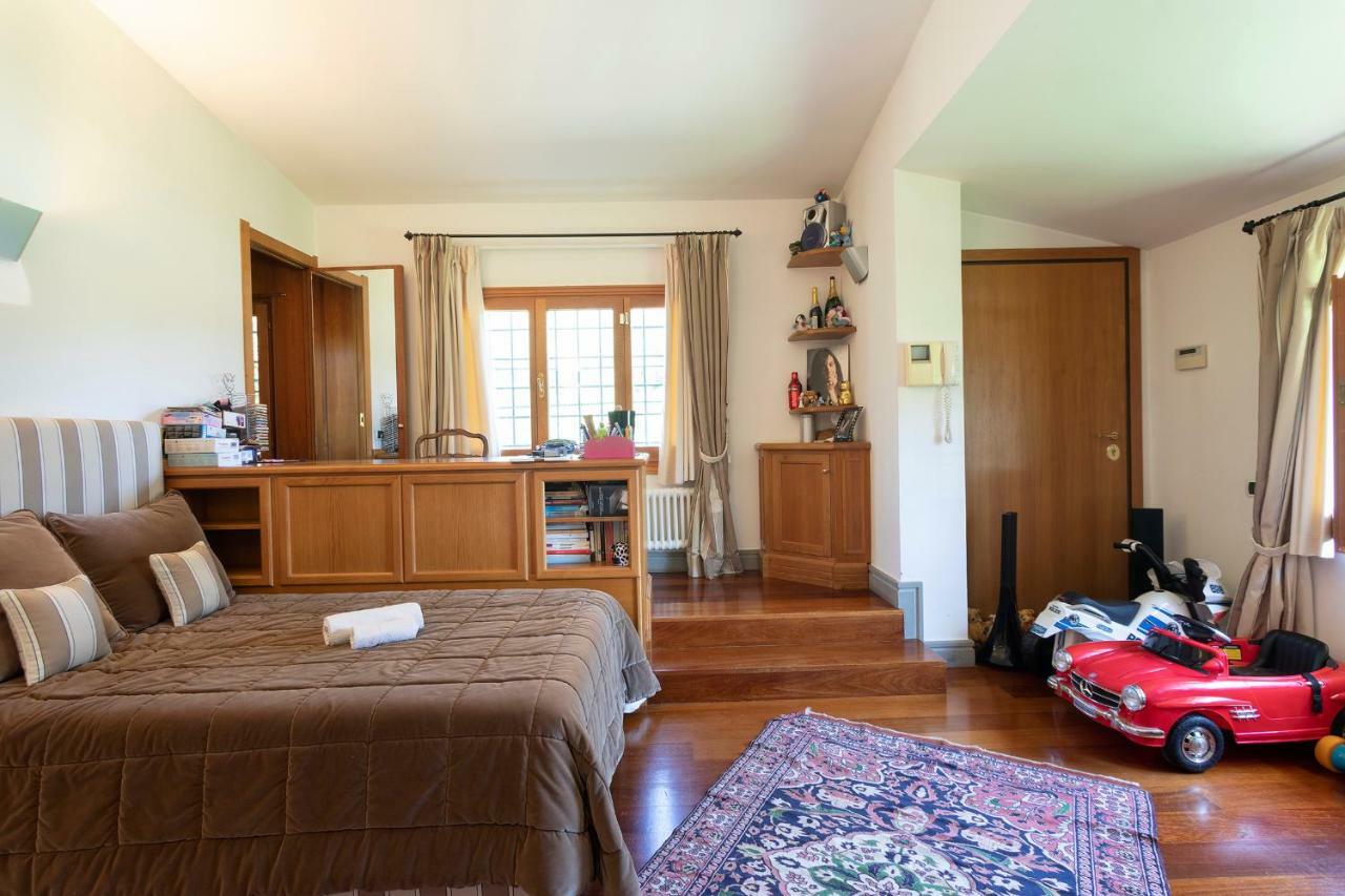 Villa In Via Della Marcigliana Casale Torre San Giovanni Εξωτερικό φωτογραφία