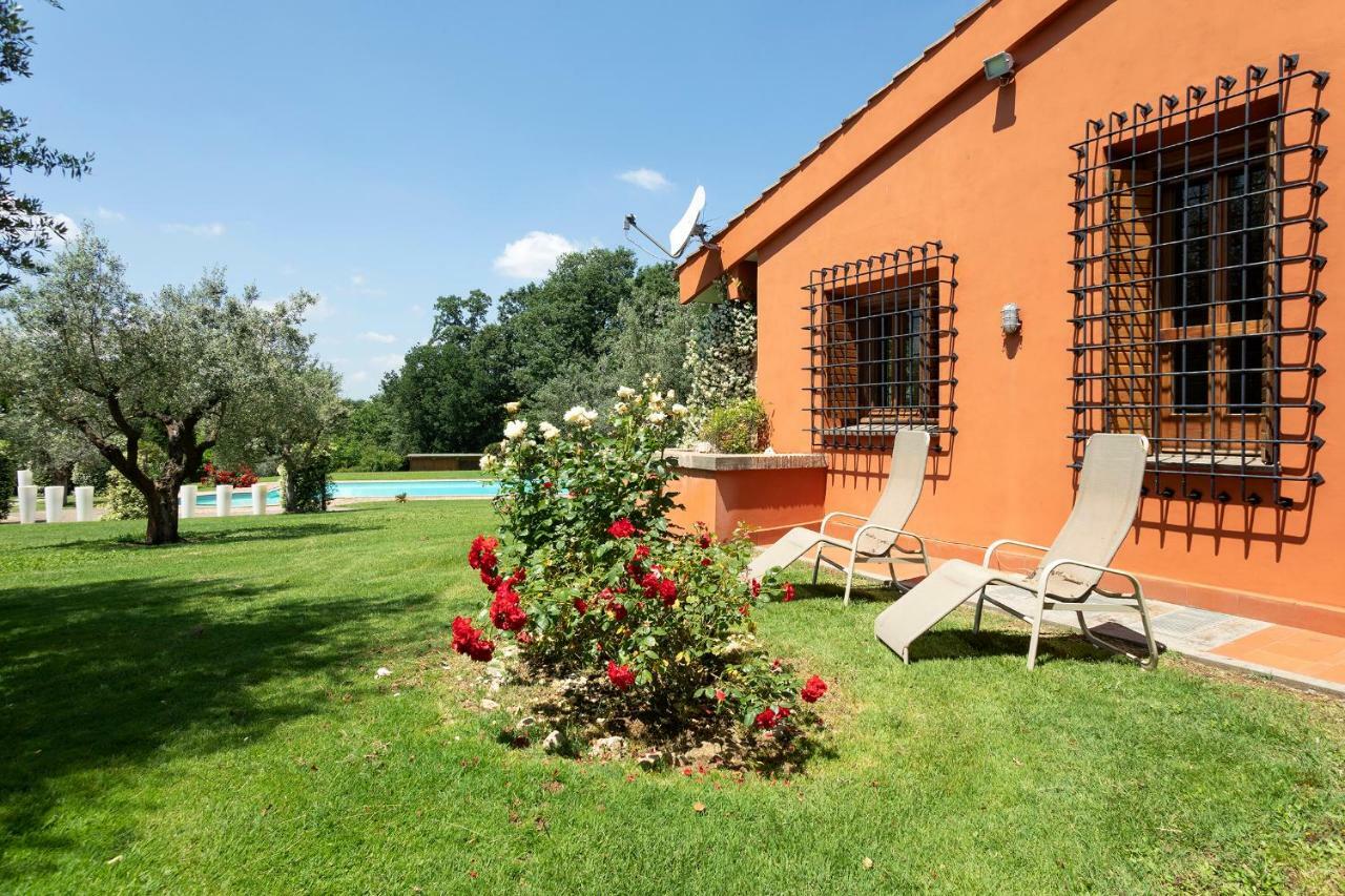 Villa In Via Della Marcigliana Casale Torre San Giovanni Εξωτερικό φωτογραφία