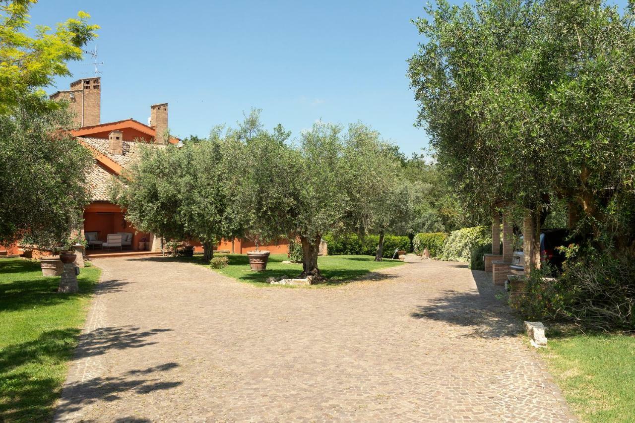Villa In Via Della Marcigliana Casale Torre San Giovanni Εξωτερικό φωτογραφία