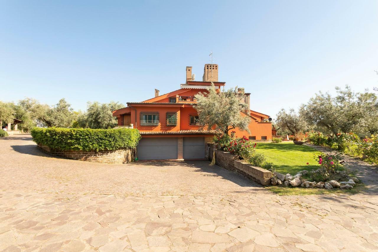 Villa In Via Della Marcigliana Casale Torre San Giovanni Εξωτερικό φωτογραφία